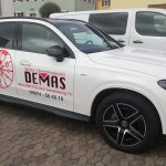Werbung für Fahrzeugsachverständigen auf PKW